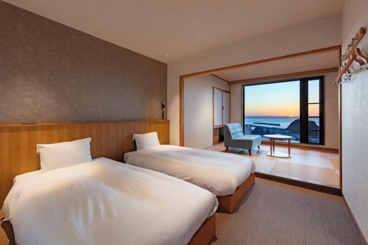 In-room safe, free WiFi