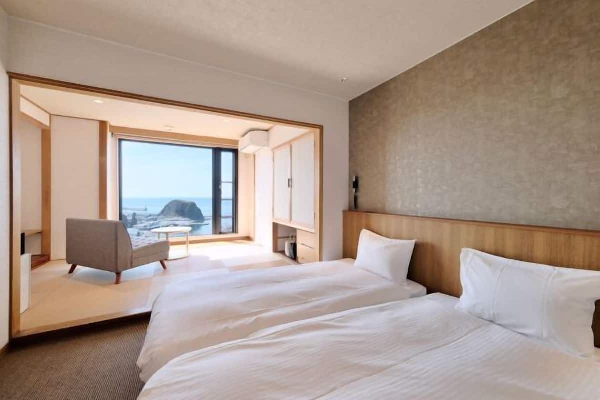 In-room safe, free WiFi