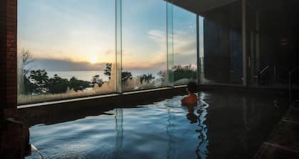 Shiretoko Yuhi No Ataruie Onsen Hostel