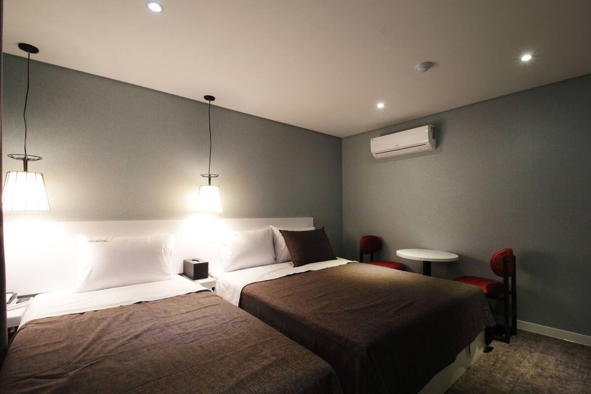 Deluxe-værelse med 2 enkeltsenge | Gratis Wi-Fi