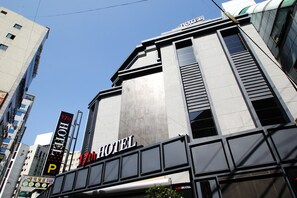 Overnatningsstedets facade