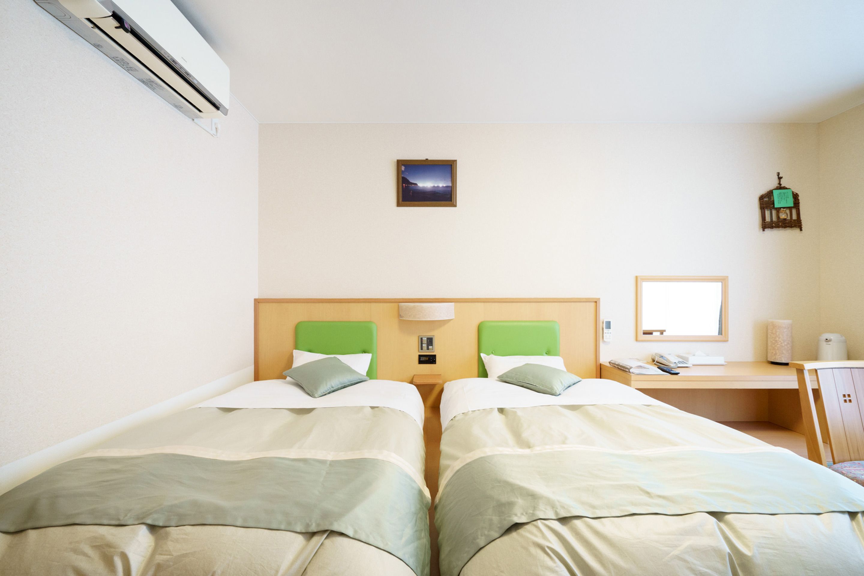 japanese western twin, non smoking (new building) | in-room safe, free wifi