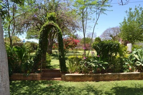 Ebuhleni Guest Lodge