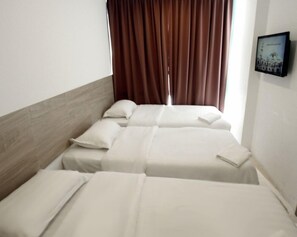 Triple Bed Single | Desk, free WiFi - Place2Stay - Airport (Kuching)