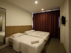 Double Standard Deluxe | Desk, free WiFi - Place2Stay - Airport (Kuching)