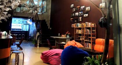 Ha Long Happy Hostel - Adults Only