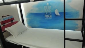 Shared Dormitory | Desk, WiFi (free) - Ha Long Happy Hostel - Adults Only (Bai Chay)