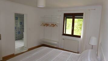 Camera con letto matrimoniale o 2 letti singoli | Wi-Fi gratuito