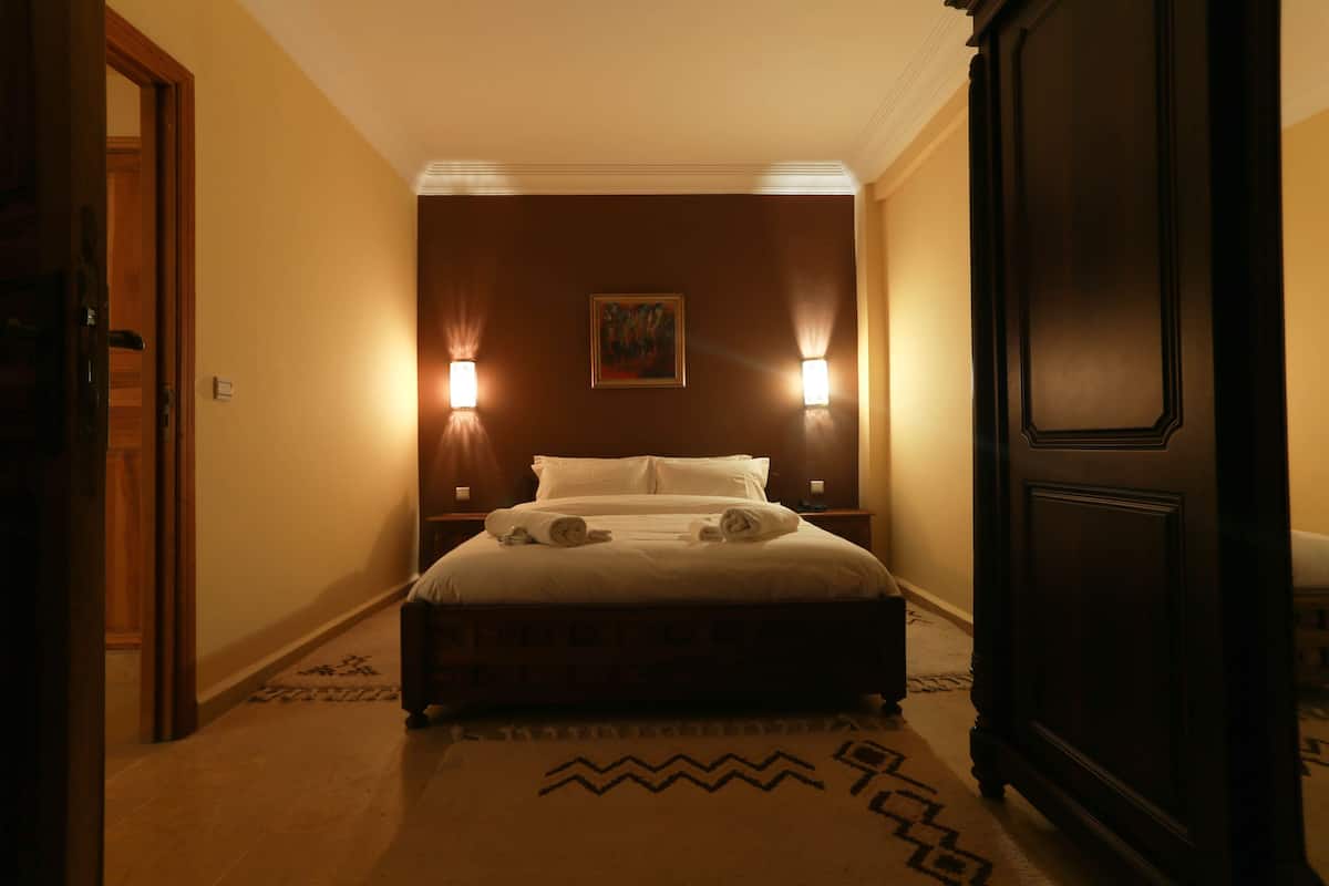 Appartamento Economy, 1 camera da letto | Soggiorno | TV a schermo piatto 40 pollici con canali satellitari