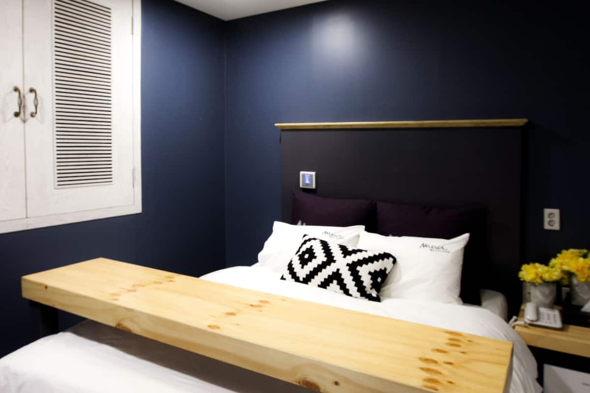 Suite | Ropa de cama de alta calidad, escritorio y wifi gratis