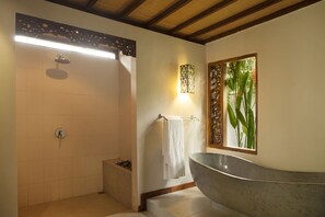 Villa - 3 sovrum - privat pool | Badrum | Badkar/dusch, gratis toalettartiklar och handdukar