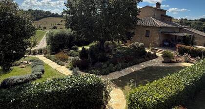 Podere La Paolina - Ristorante & Residenza di Charme