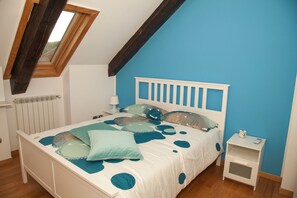 Premium bedding, minibar, desk, iron/ironing board - CAESAR b&b NAPOLI (Naples)