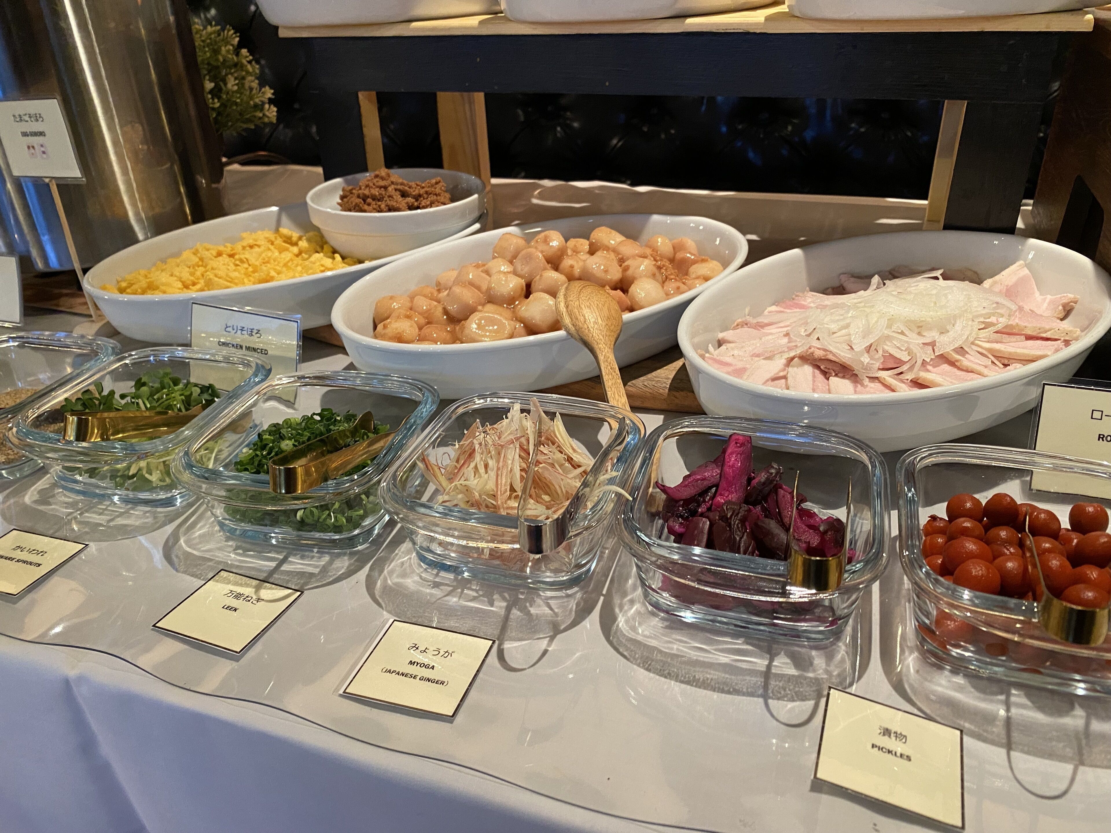 daily buffet breakfast (jpy 1200 per person)