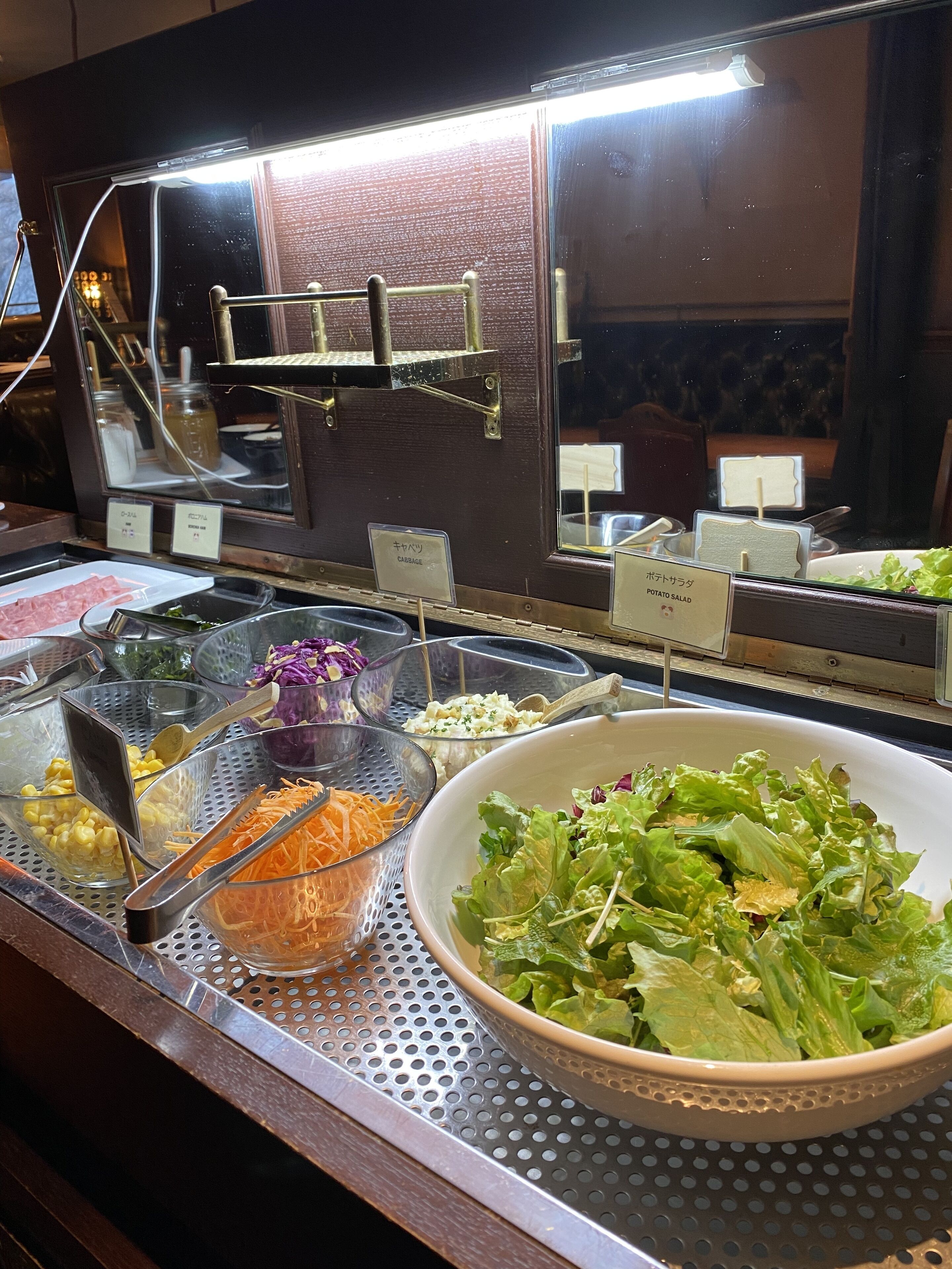 daily buffet breakfast (jpy 1200 per person)