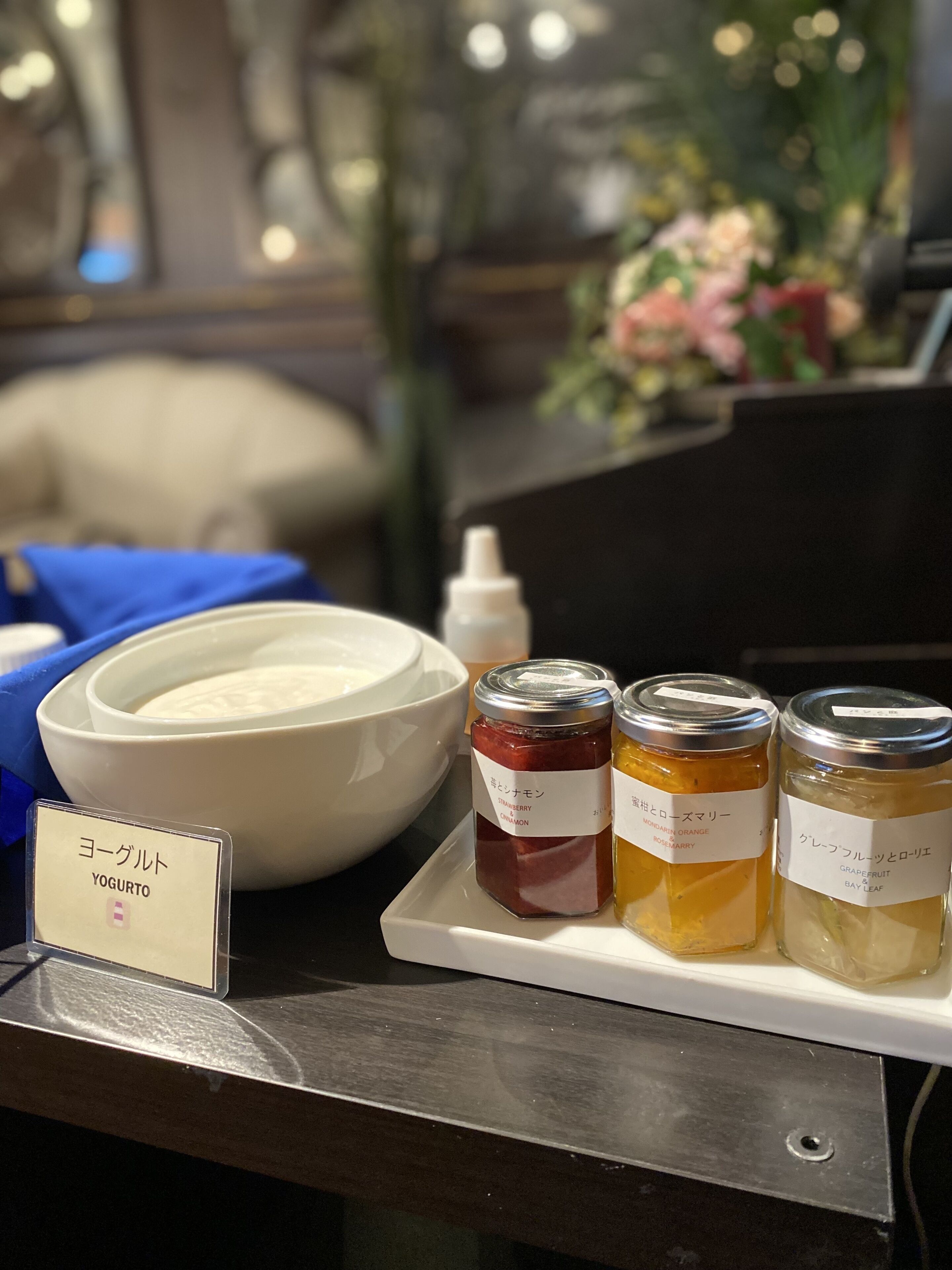 daily buffet breakfast (jpy 1200 per person)