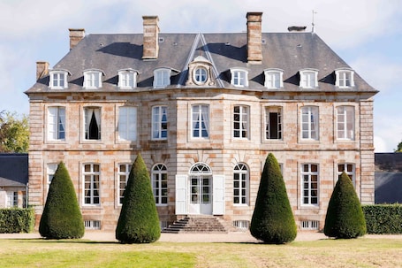 Front of property. Château de Boucéel