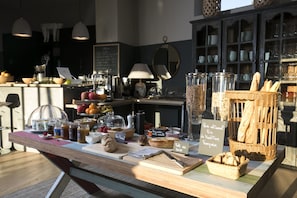 Restaurant - La Maison de Crillon (Crillon-le-Brave)