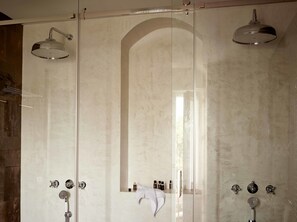 Suite | Bathroom shower - Gagliardi Boutique Hotel (Noto)