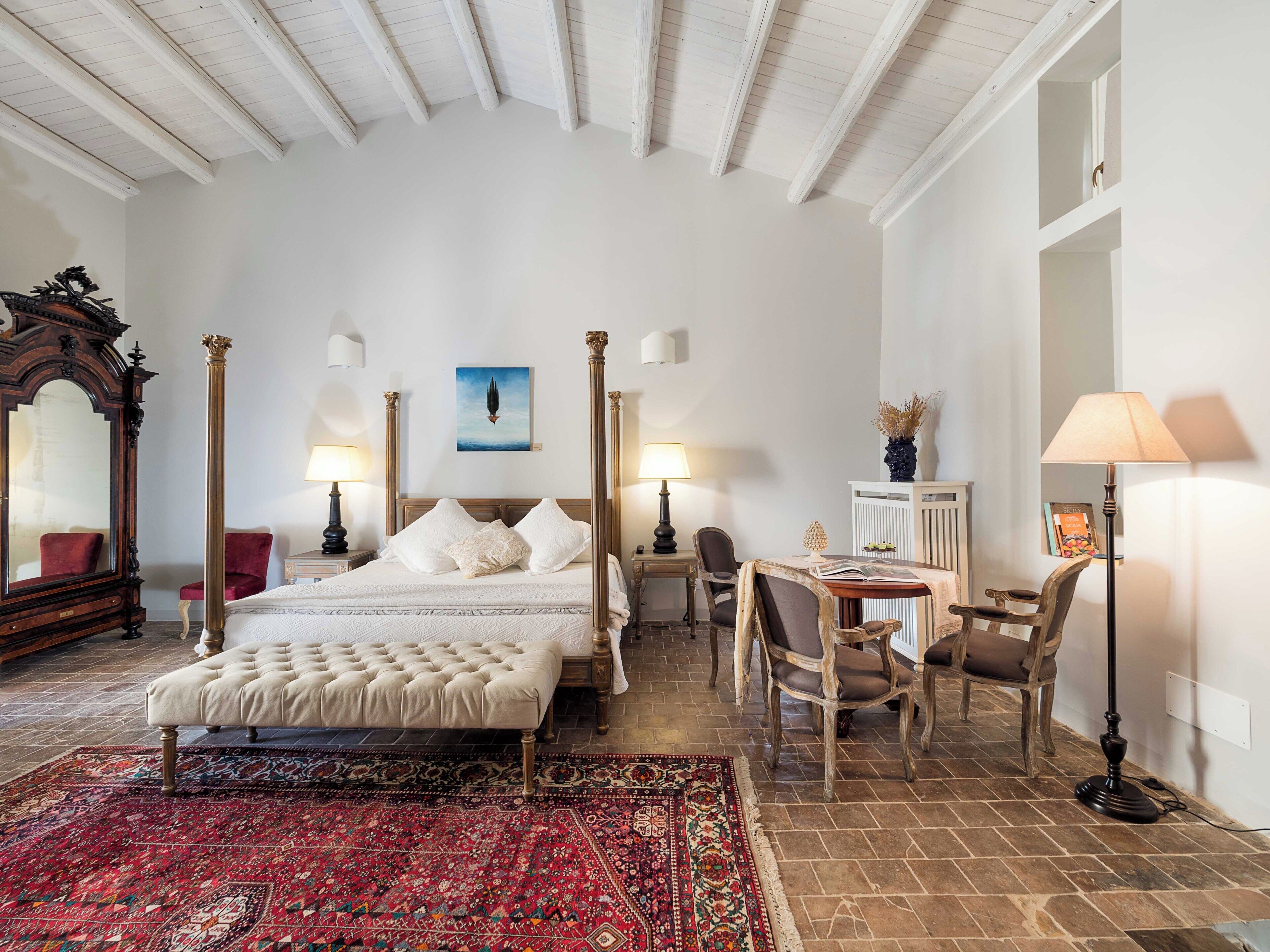 Free WiFi, wheelchair access