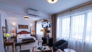 Suite | Minibar, in-room safe, desk, cribs (free) - Palms Hotel (Quatre Bornes)