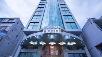 Façade de l’hébergement - soirée/nuit