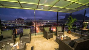 Rooftop terrace - Palms Hotel (Quatre Bornes)