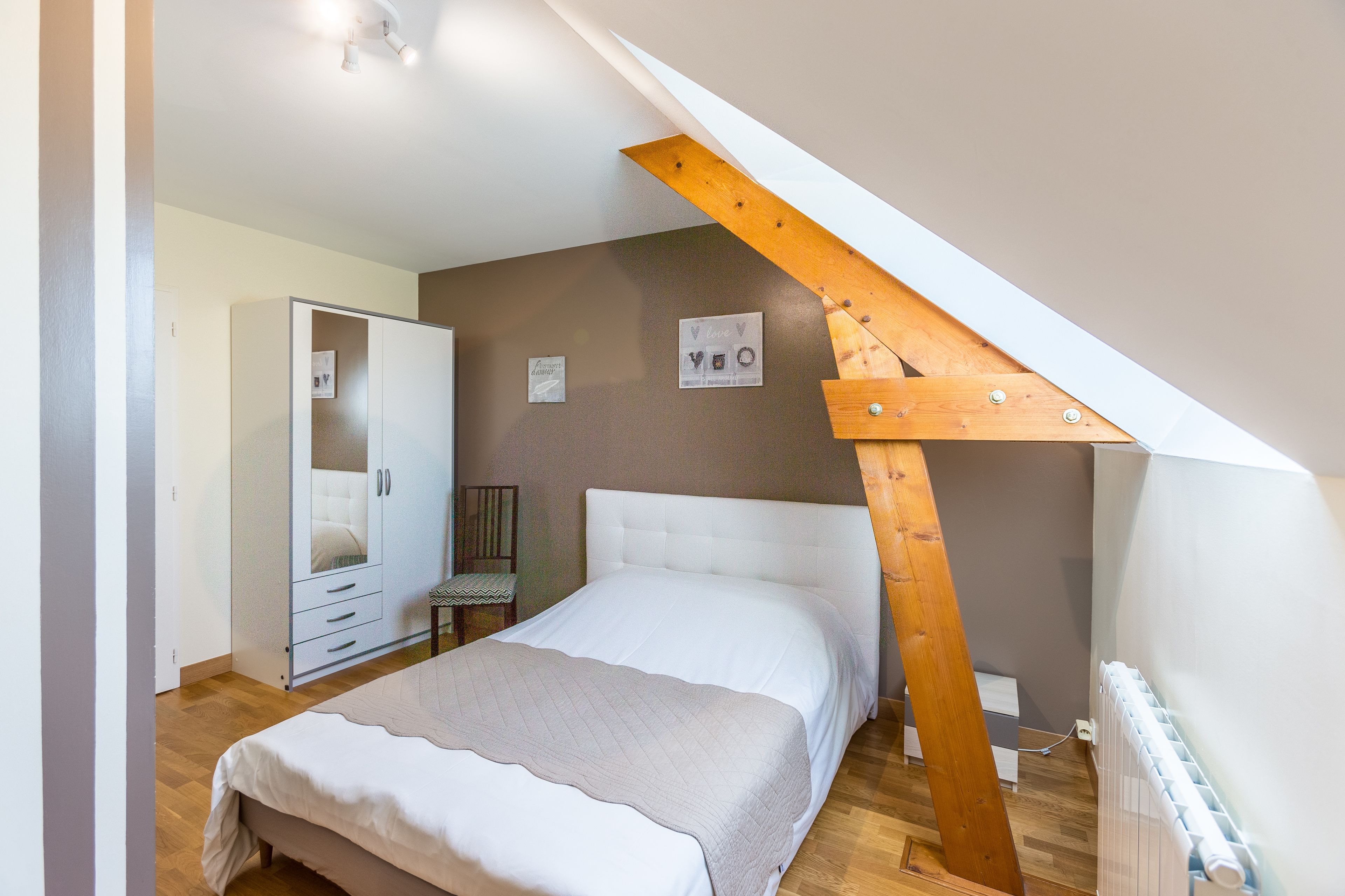 Kamar