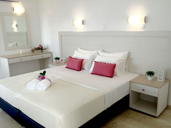 Premium bedding, in-room safe, blackout drapes, iron/ironing board