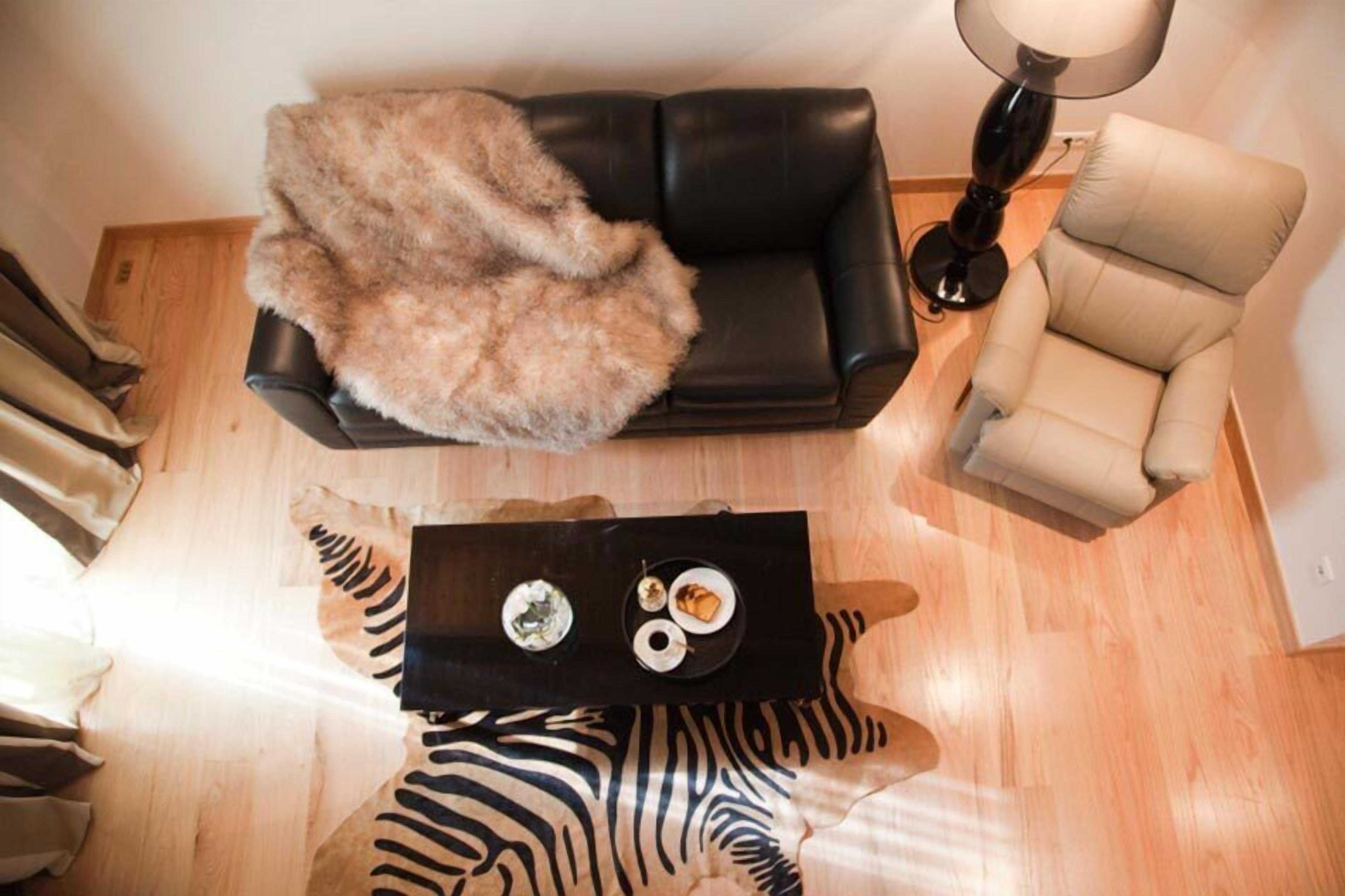 29-inch lcd tv with digital channels, tv, dvd player