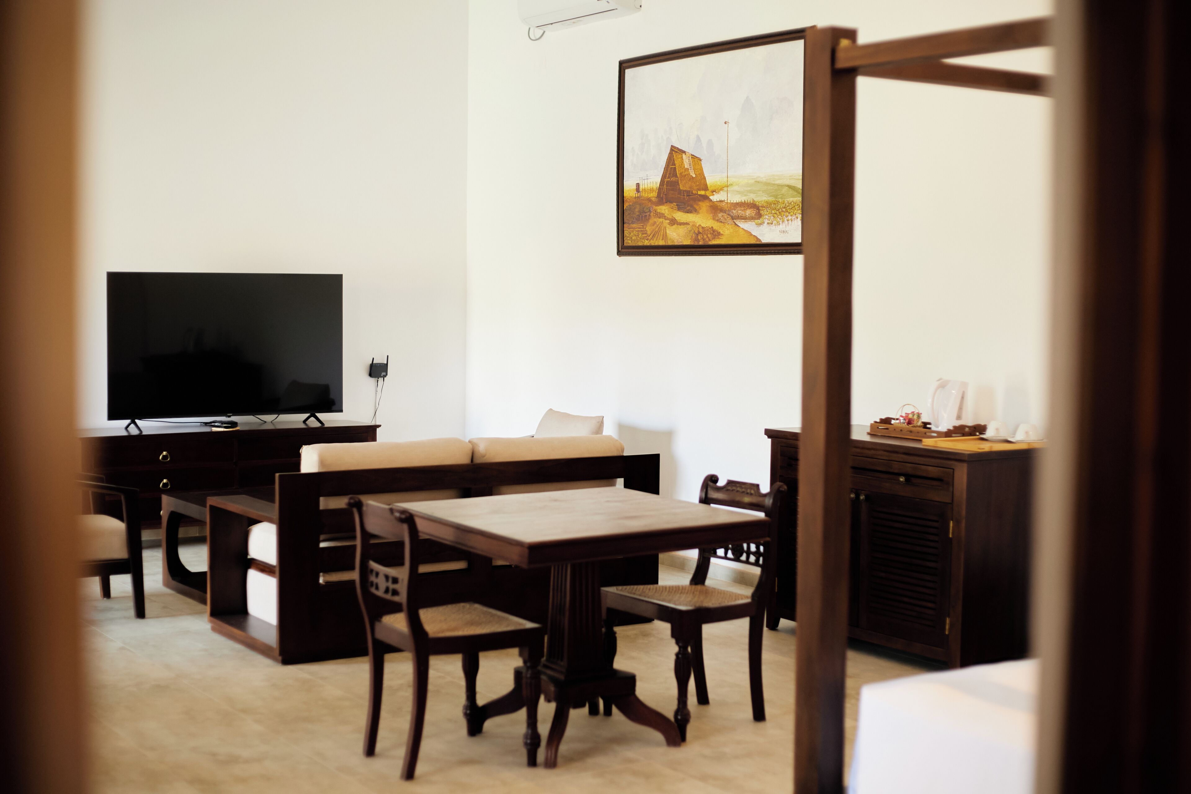 1 bedroom, egyptian cotton sheets, premium bedding, down duvets