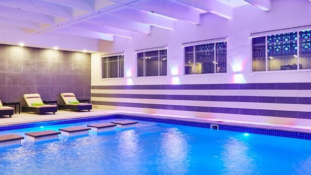 Indoor pool - Palm Continental Hotel Johannesburg (Johannesburg)
