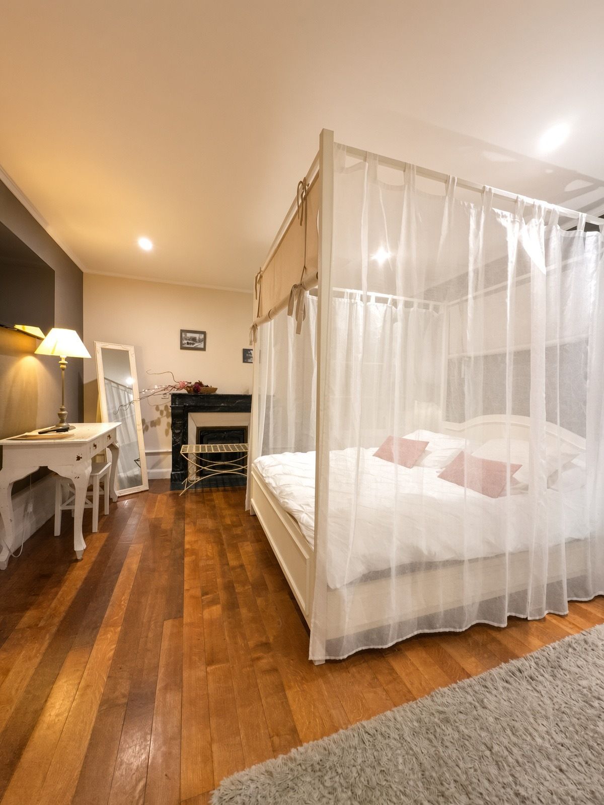 Comfort Double Room, Private Bathroom (La Romance )