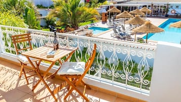 Superior Apartment, 2 Bedrooms | Balcony