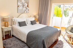 Superior Apartment, 2 Bedrooms | 2 bedrooms, in-room safe, free cribs/infant beds, free WiFi