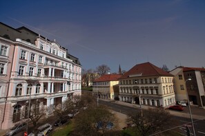 Standaard kamer, 1 twee- of 2 eenpersoonsbedden | Uitzicht vanuit de kamer