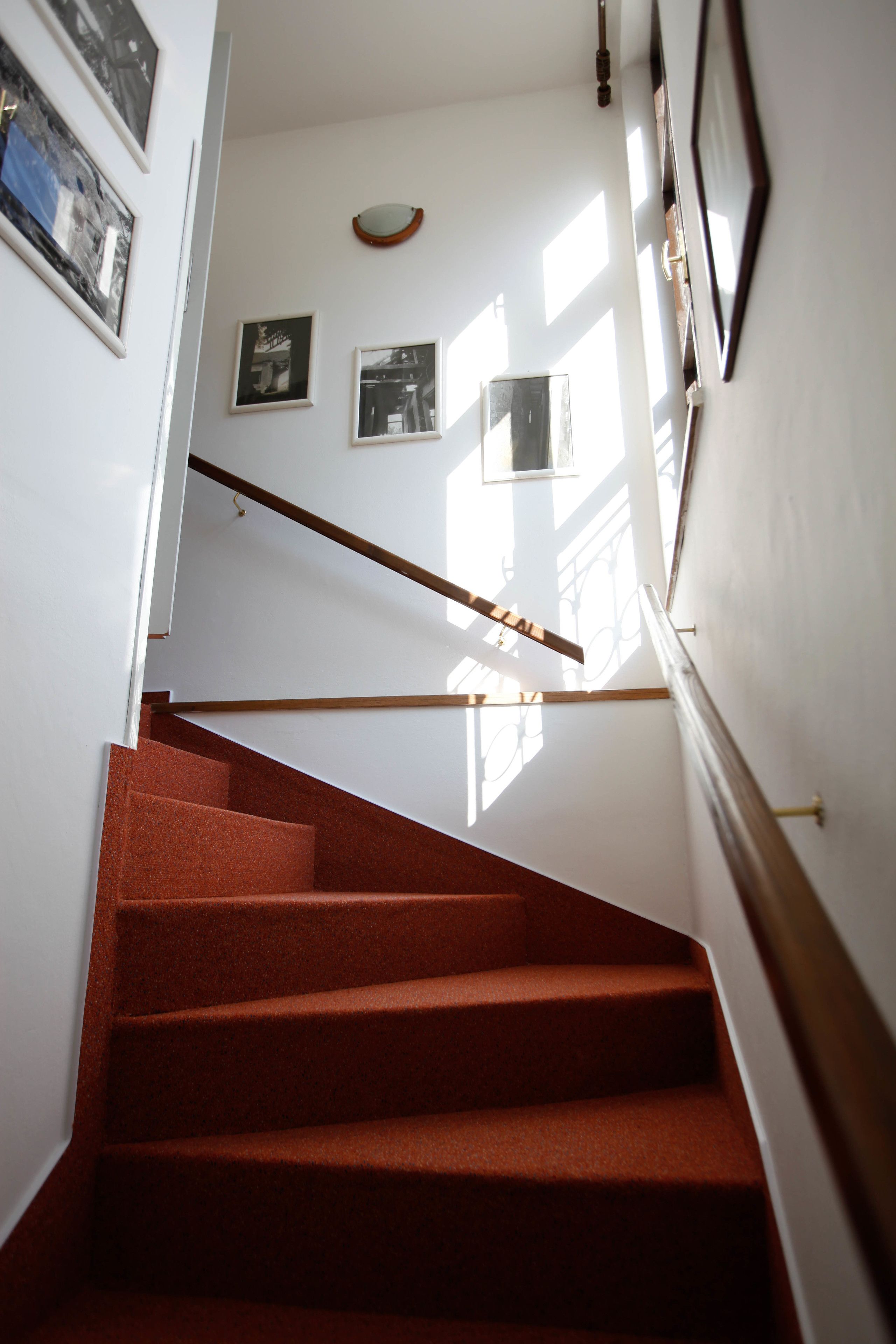 deluxe apartment, 2 bedrooms, terrace | living area | 57-cm tv with satellite channels