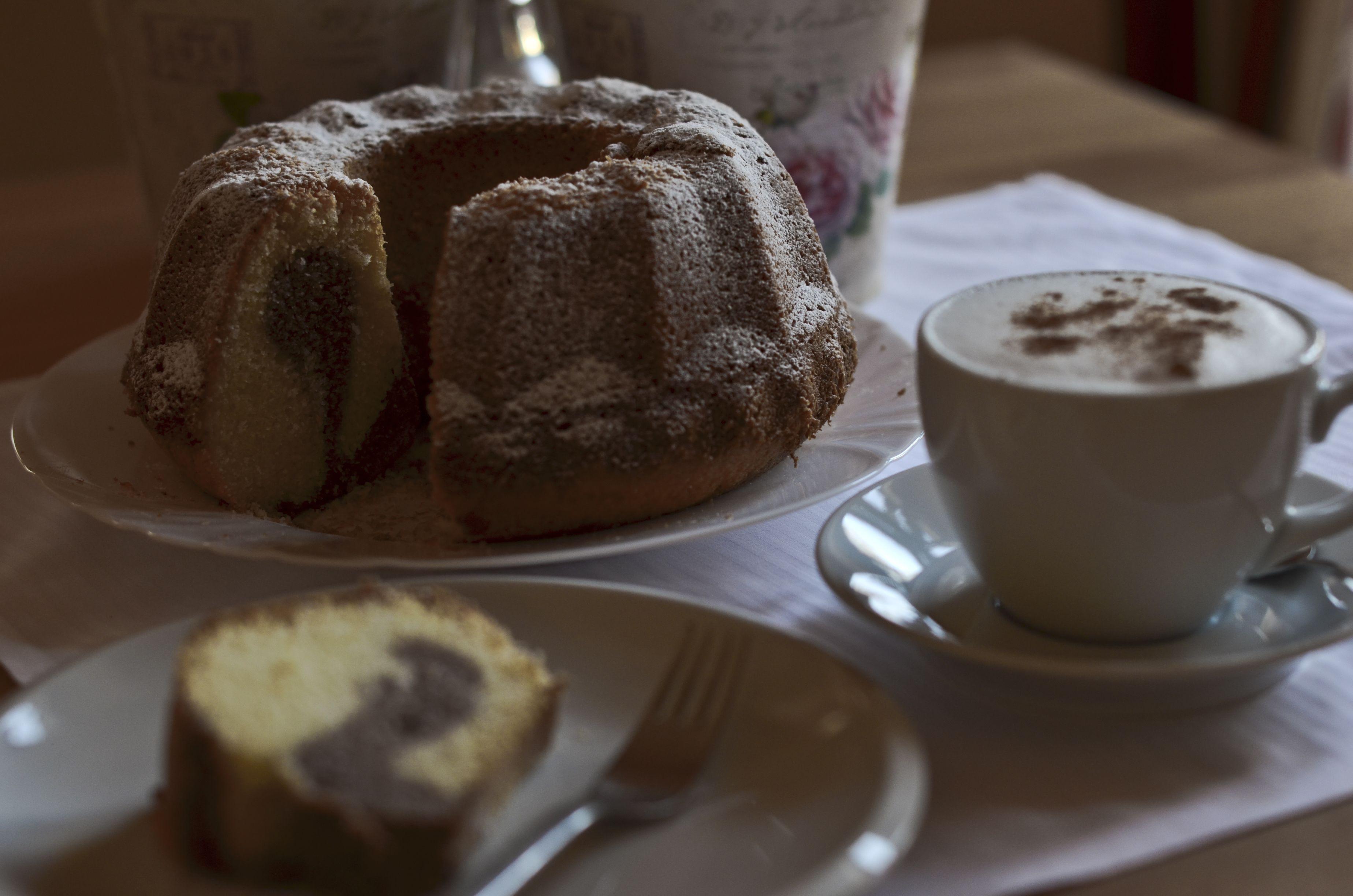 free daily full breakfast