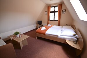 Standard Double or Twin Room | In-room safe, desk, iron/ironing board, free WiFi