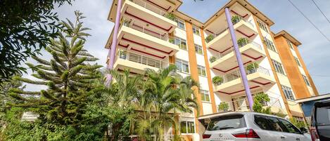 Fachada de la propiedad