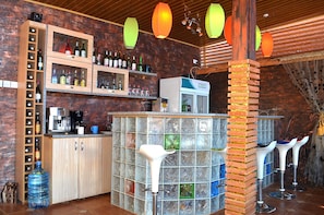 Bar (en la propiedad)