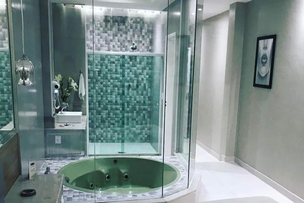 Chambre Double Supérieure, baignoire