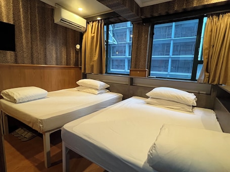 Standard-Vierbettzimmer, ohne Fenster