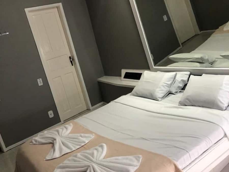 Standard Room | Minibar, desk, iron/ironing board, free WiFi