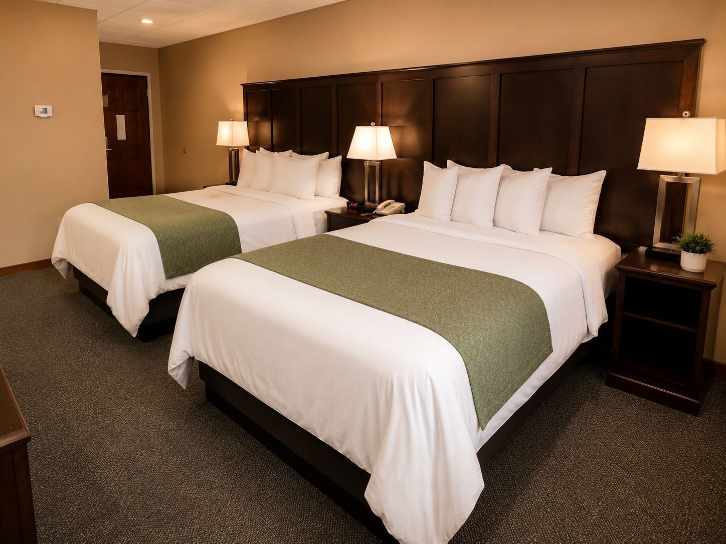 Suite Confort | Cunas gratuitas, camas extra gratis, wifi gratis y ropa de cama 