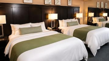 Comfort Quadruple Room, 2 Queen Beds | Free WiFi, bed sheets