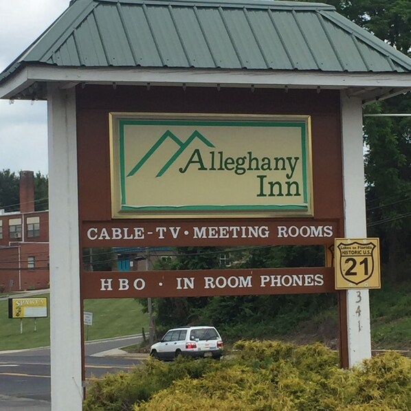 Alleghany Inn Reviews, Deals & Photos 2023 AARP Travel Center