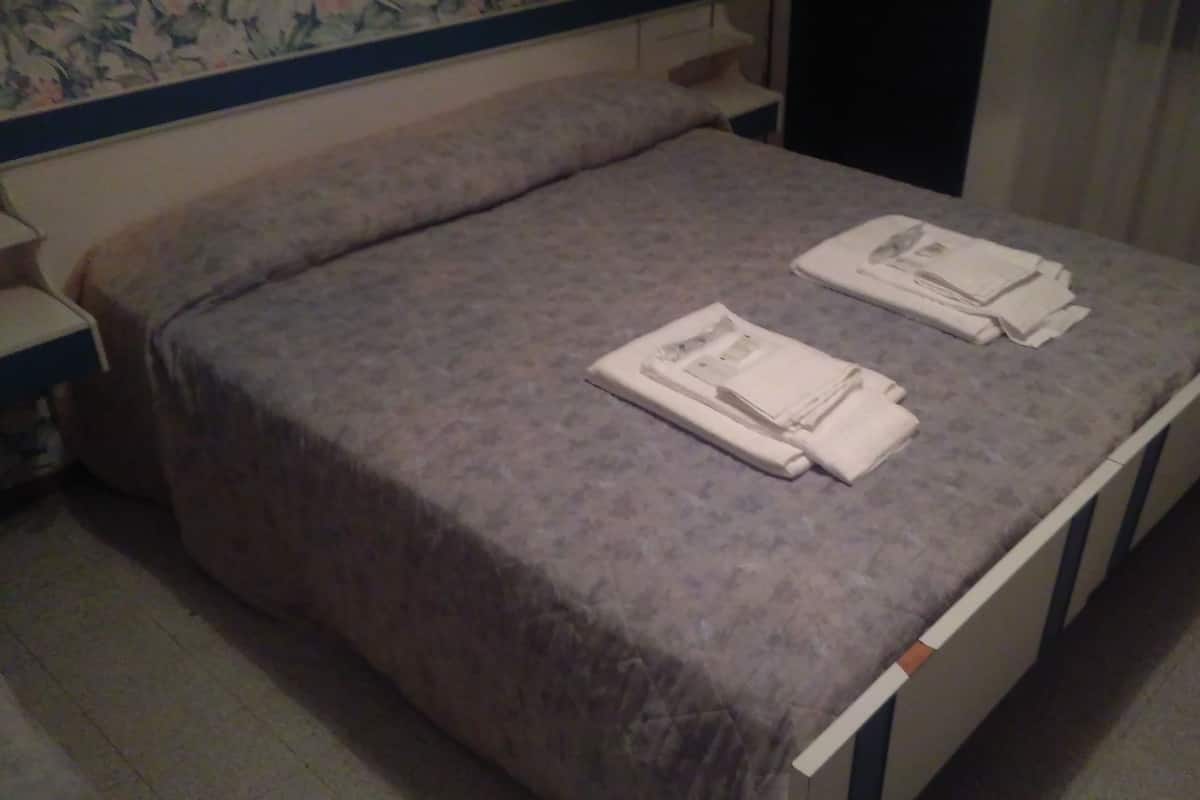 Quarto casal ou duplo | Roupas de cama premium, cofres nos quartos, escrivaninha