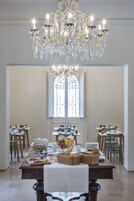 Desayuno continental incluido todos los días 