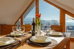 Deluxe Apartment, Balcony, Mountain View | Dining - Smrekowa Polana Resort & Spa (Zakopane)